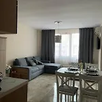 Beach Residence Pomorie Апартаменты