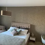 Beach Residence Pomorie Апартаменты